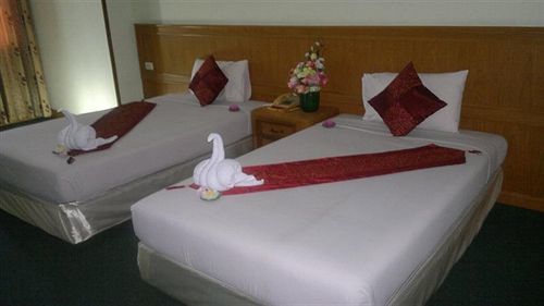 Pathumthani Place Hotel Bagian luar foto