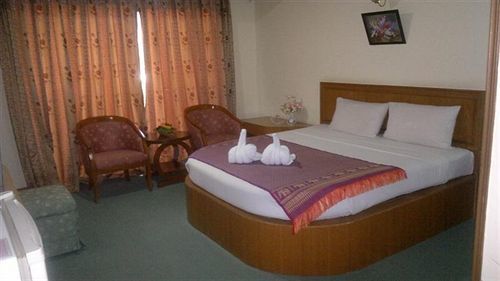 Pathumthani Place Hotel Bagian luar foto